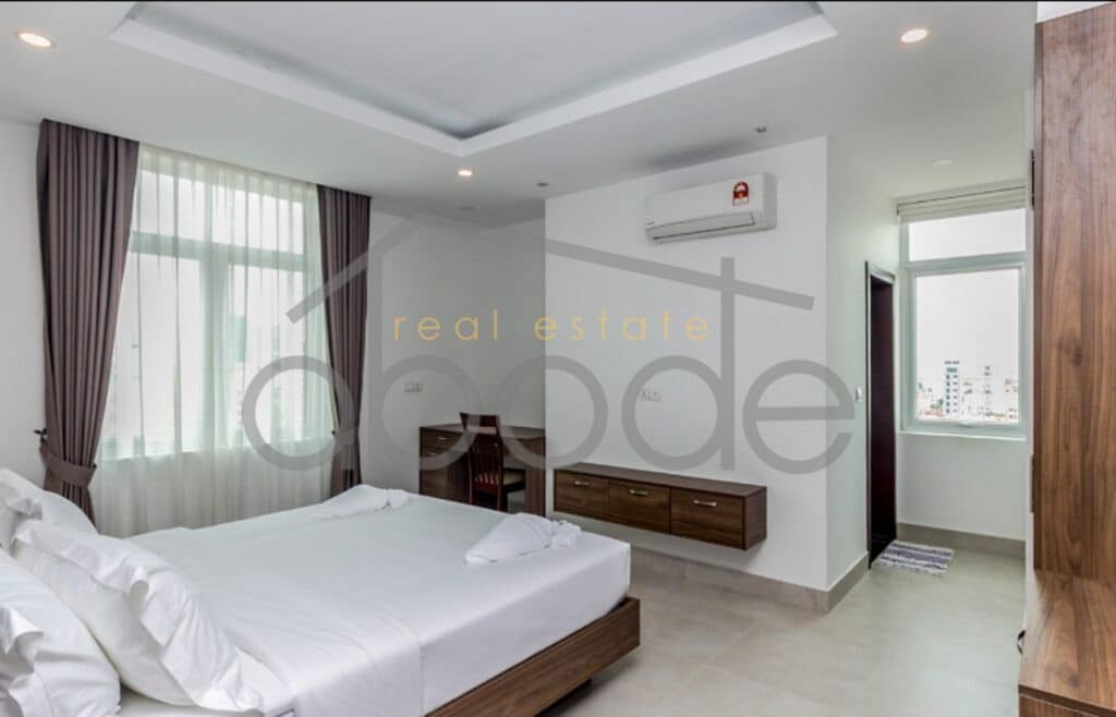 2 bedroom apartment pool and gym for rent Russian Market