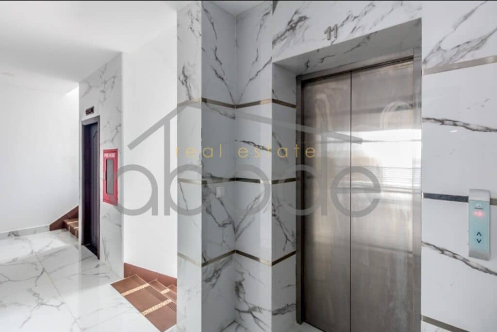 2 bedroom apartment pool and gym for rent Russian Market