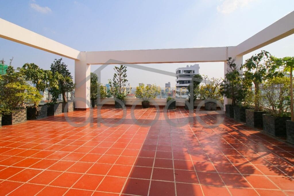 2 bedroom apartment for rent Russian Market