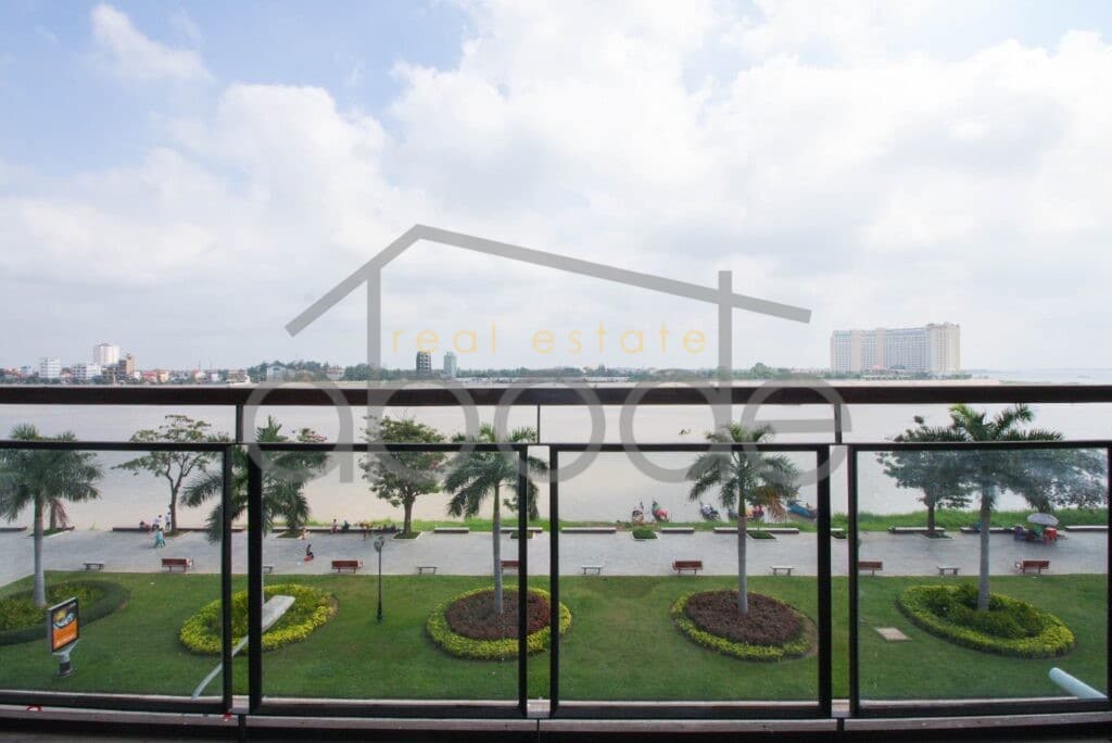 3 Bedroom duplex apartment for sale Daun Penh Phnom Penh