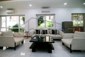 6-bedroom-villa-for-rent-russian-market
