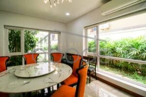 6-bedroom-villa-for-rent-russian-market