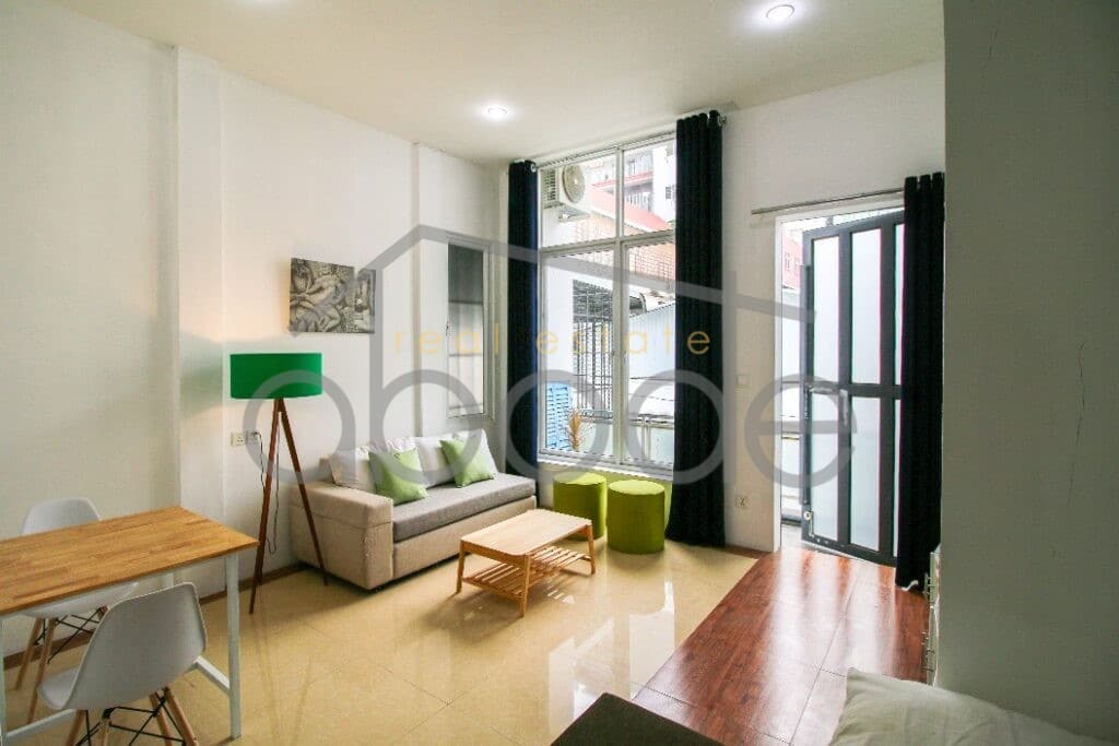 large studio apartment for rent Russian Market