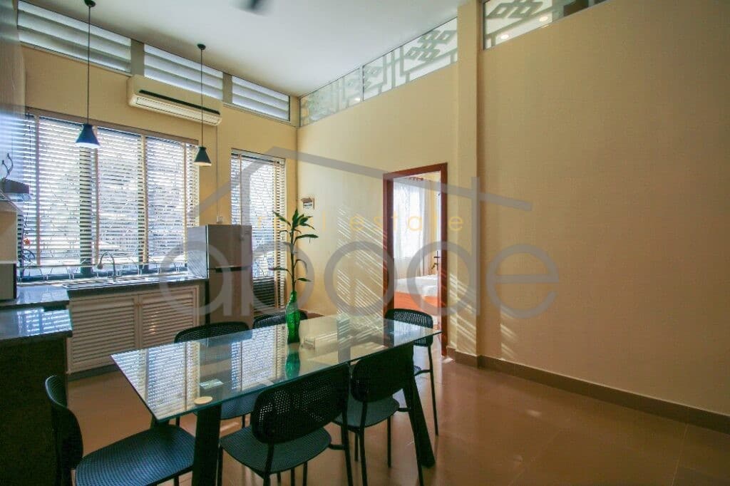 2-bedroom apartment Wat Phnom for rent central Phnom Penh