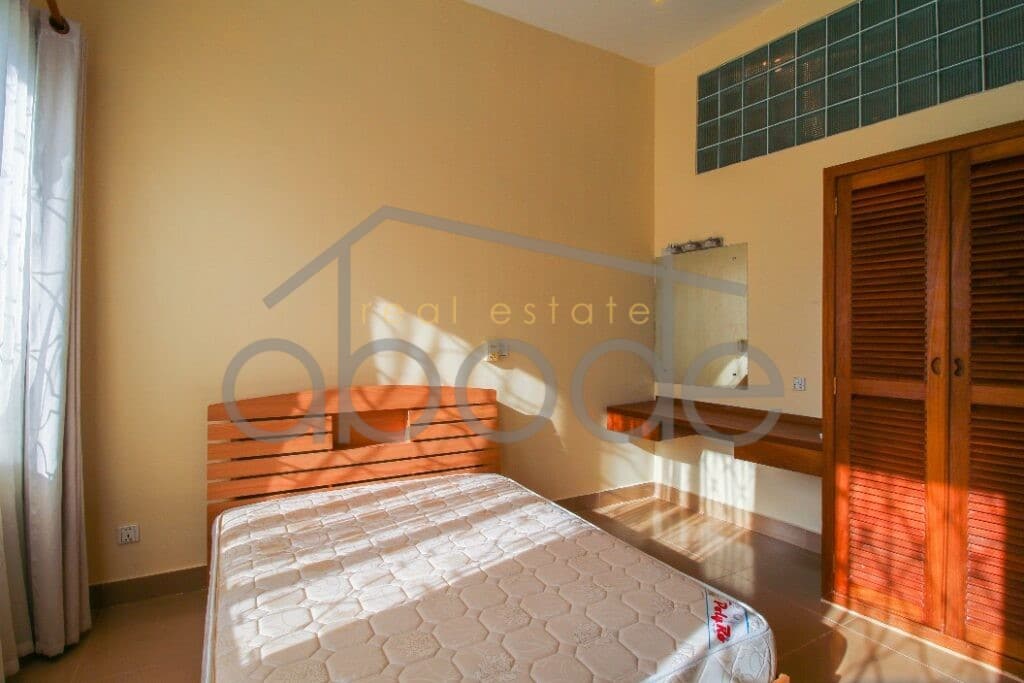 2-bedroom apartment Wat Phnom for rent central Phnom Penh