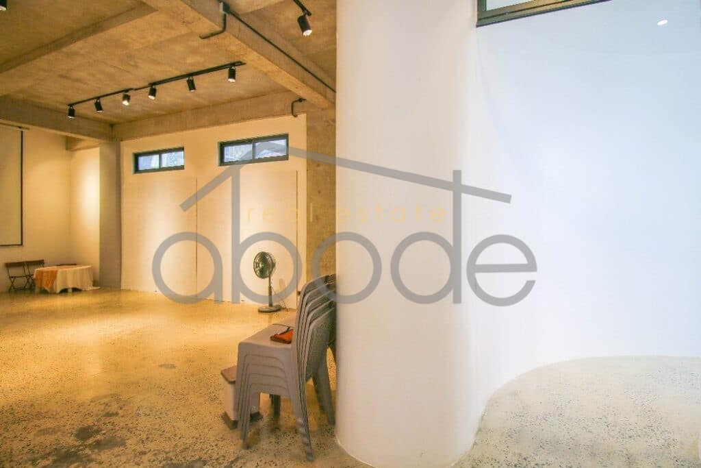 5 floor mixed use building for rent Bassac Lane