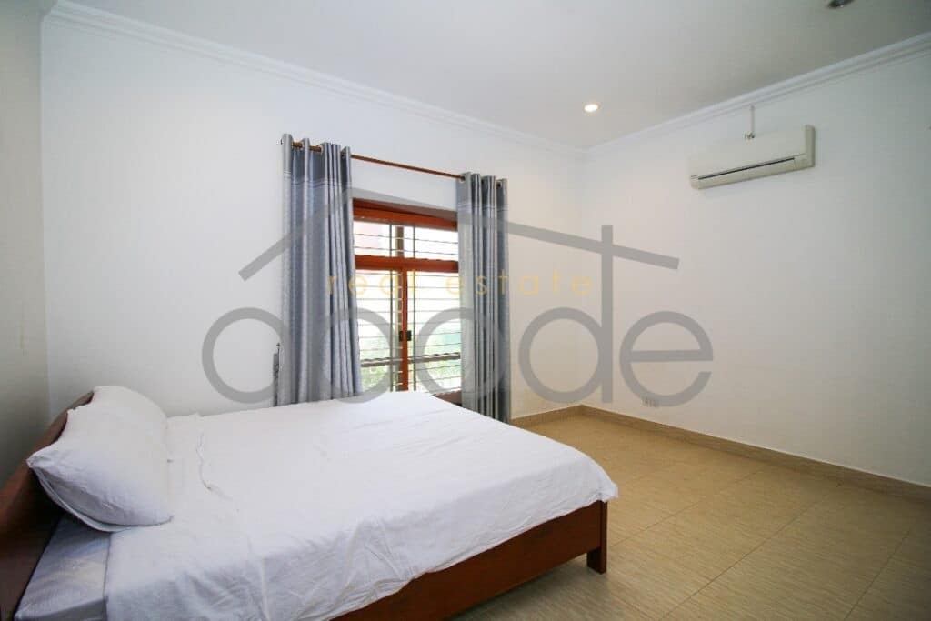 2-bedroom villa for rent Russian Market