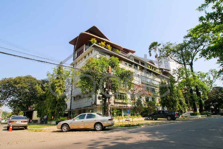 1st floor office for rent Wat Phnom
