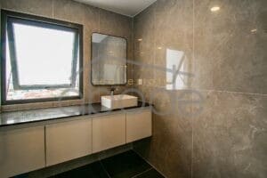 2 bedroom apartment for rent near Russian Market