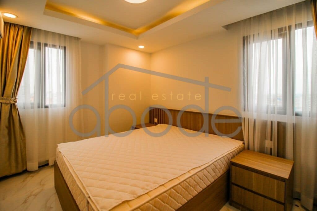 3 bedroom penthouse apartment for rent near Russian Market
