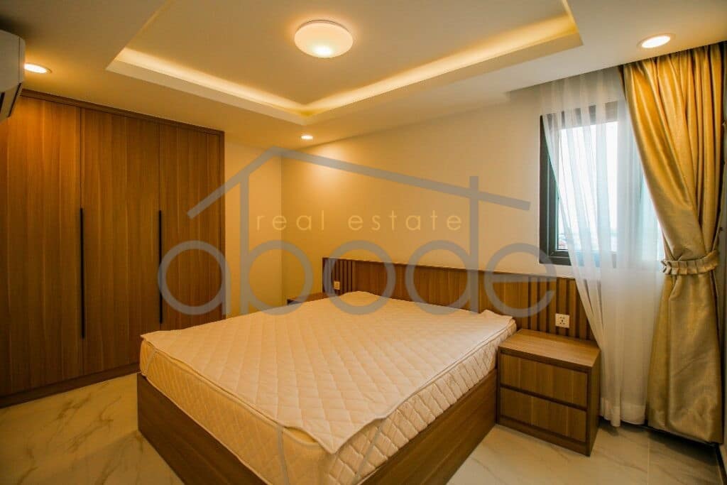 3 bedroom penthouse apartment for rent near Russian Market