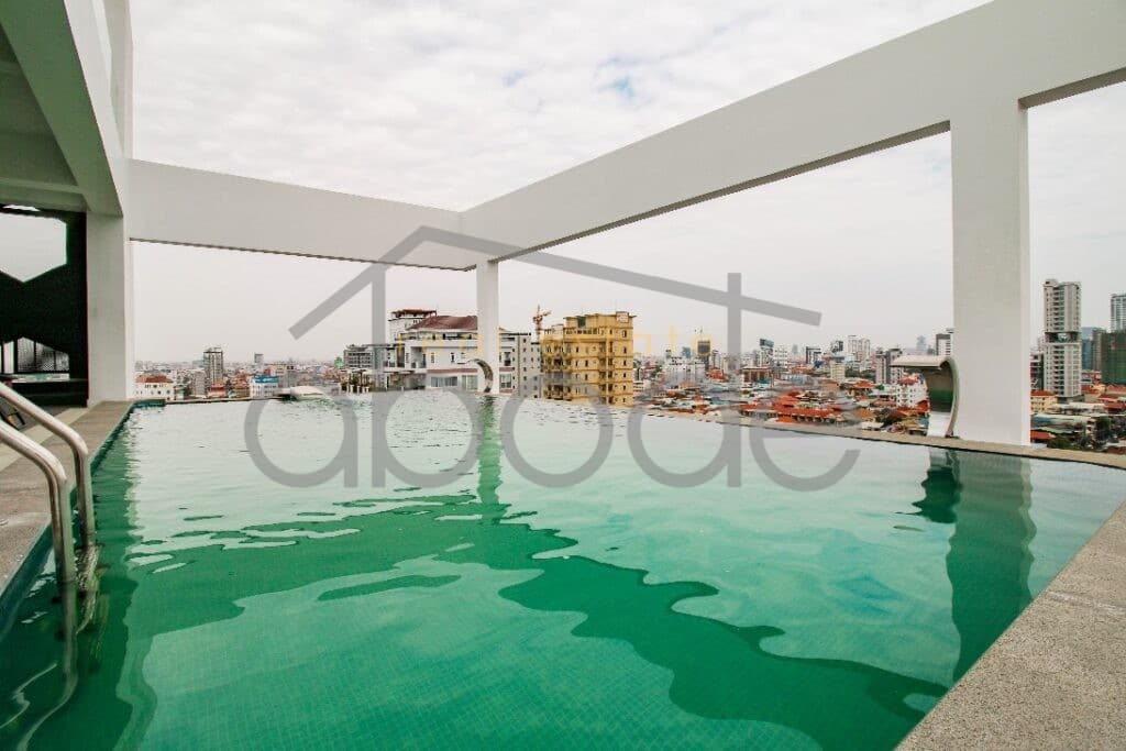 3 bedroom penthouse apartment for rent near Russian Market