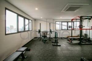 3 bedroom penthouse apartment for rent near Russian Market