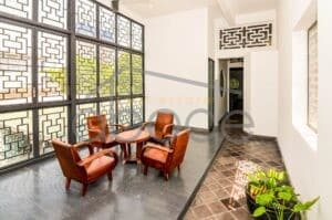 2 bedroom colonial style apartment for rent Wat Phnom