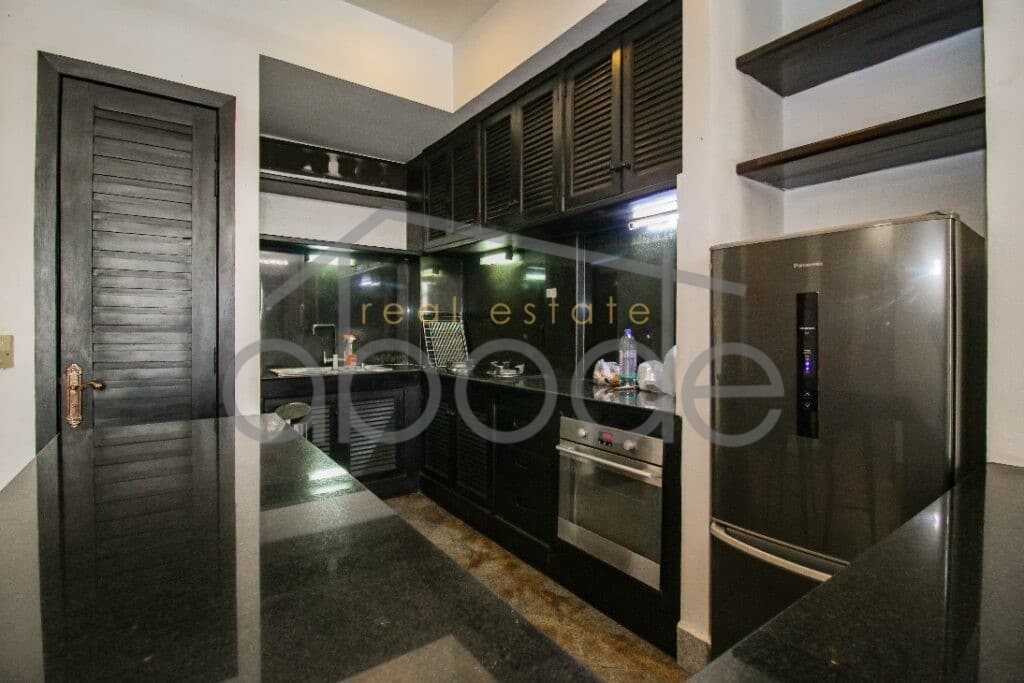 Classic 1 bedroom corner apartment for sale Riverside Daun Penh
