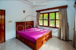 4 bedroom renovated villa for rent Bassac Lane