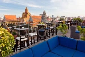 outdoor-bars-to-check-out-phnom-penh