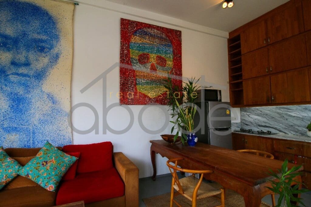 Renovated corner 1 bedroom apartment for sale BKK 2