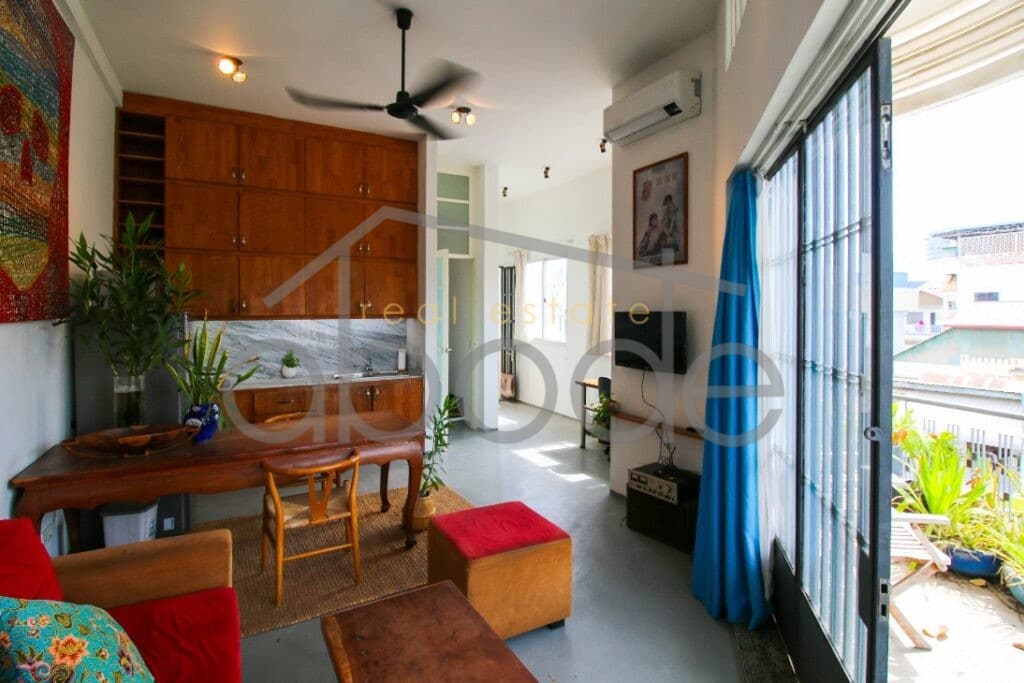 Renovated corner 1 bedroom apartment for sale BKK 2