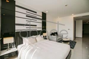 Luxury studio apartment pool and gym daun penh for rent