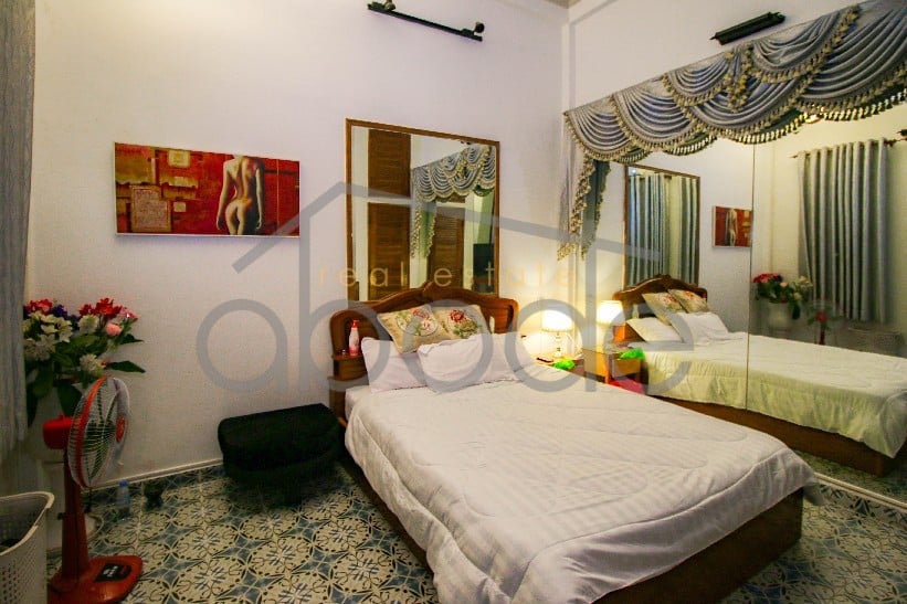 3 bedroom apartment for rent Daun Penh
