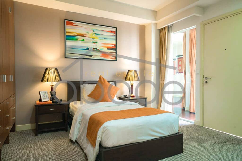 3 bedroom serviced apartment Wat Phnom