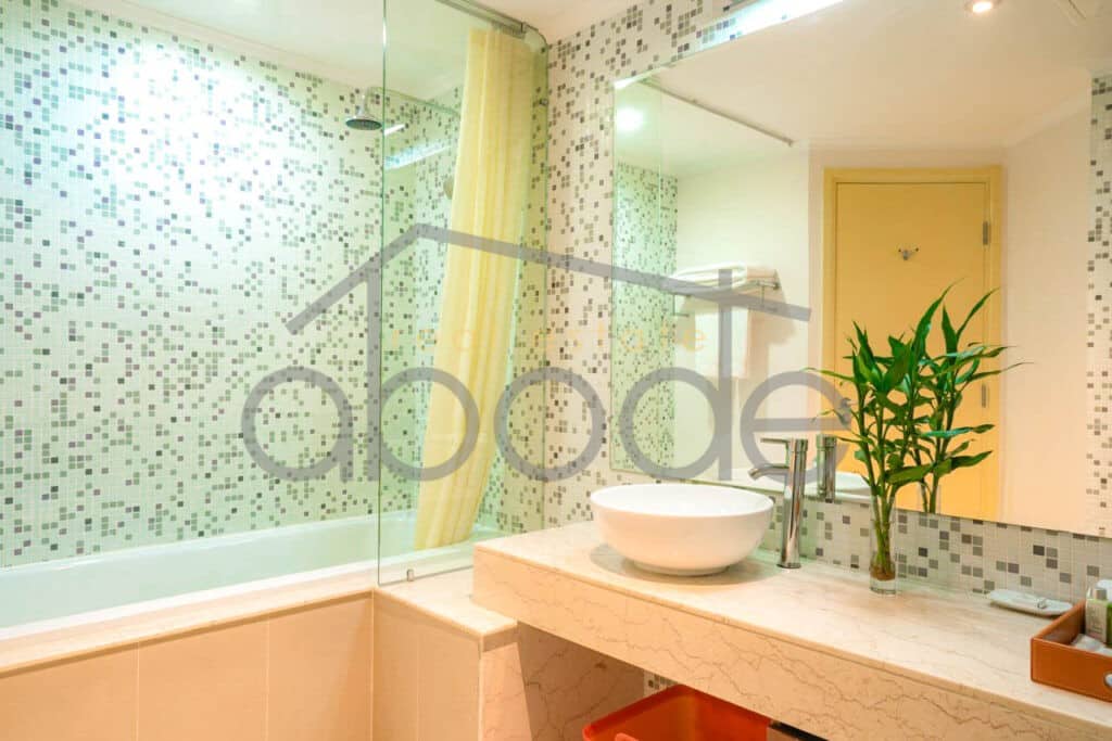 3 bedroom serviced apartment Wat Phnom