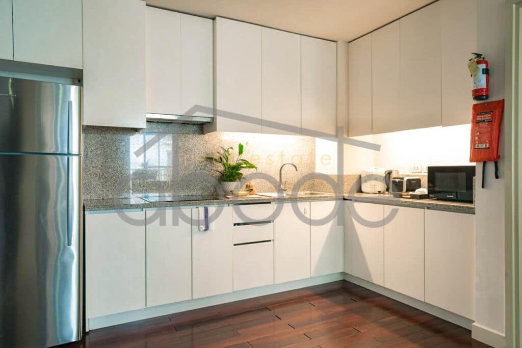 3 bedroom serviced apartment Wat Phnom