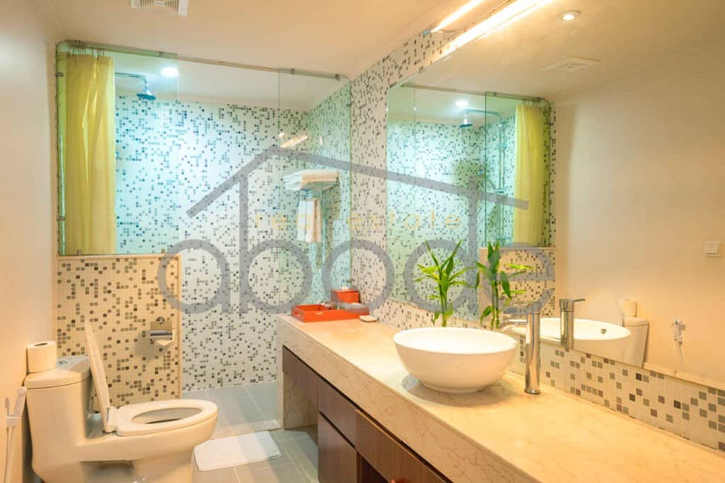 3 bedroom serviced apartment Wat Phnom