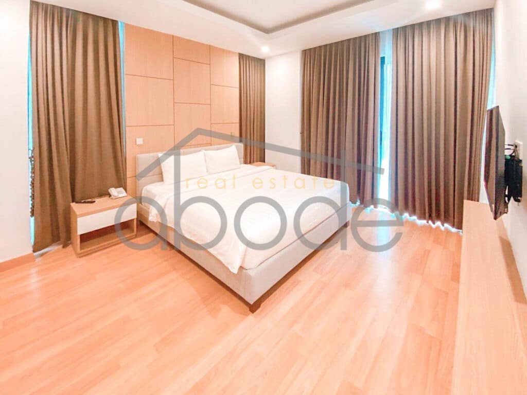 3 bedroom serviced apartment for rent Tonle Bassac
