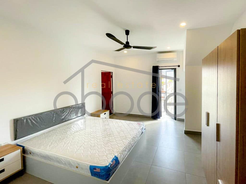 4 bedroom villa apartment for rent Toul Kork