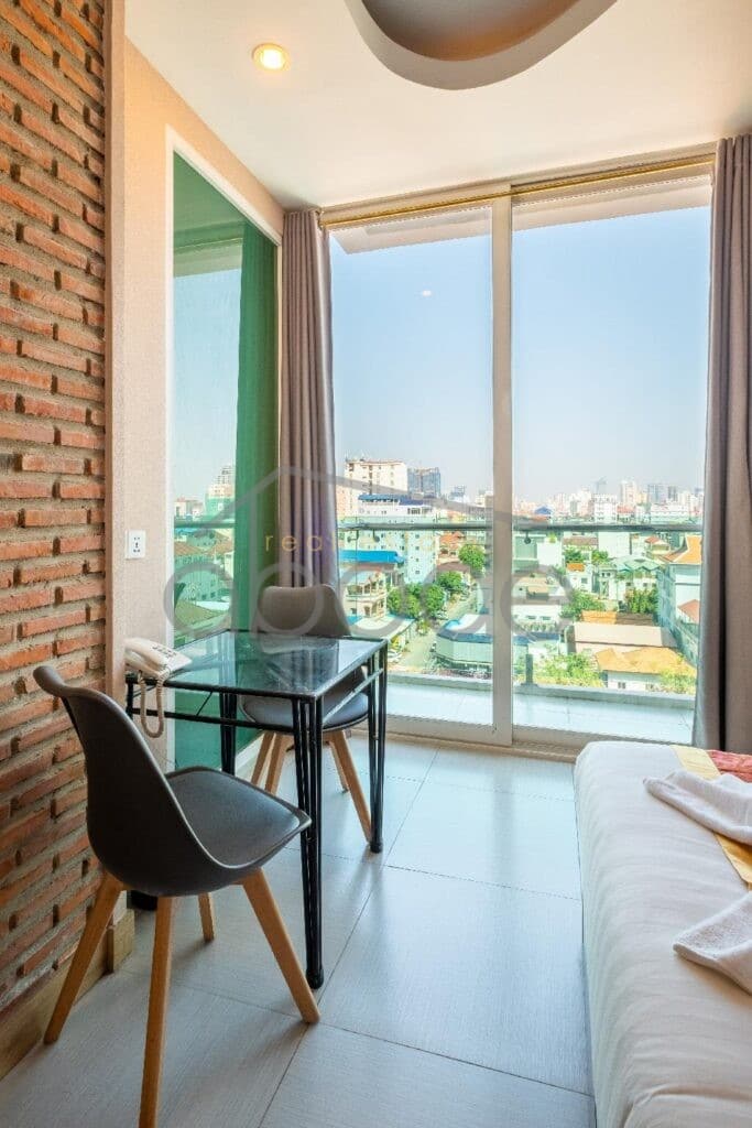 45 room hotel for rent Russian Market