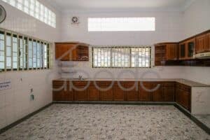 6 bedroom villa for rent central Phnom Penh