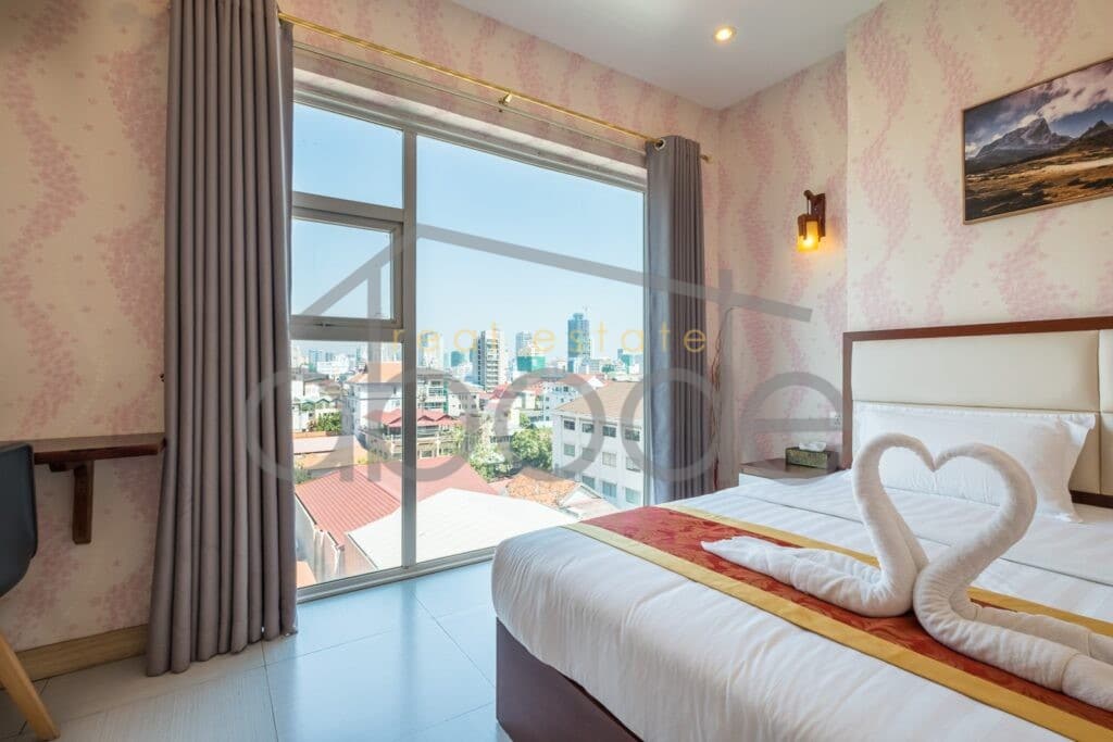 45 room hotel for rent Russian Market