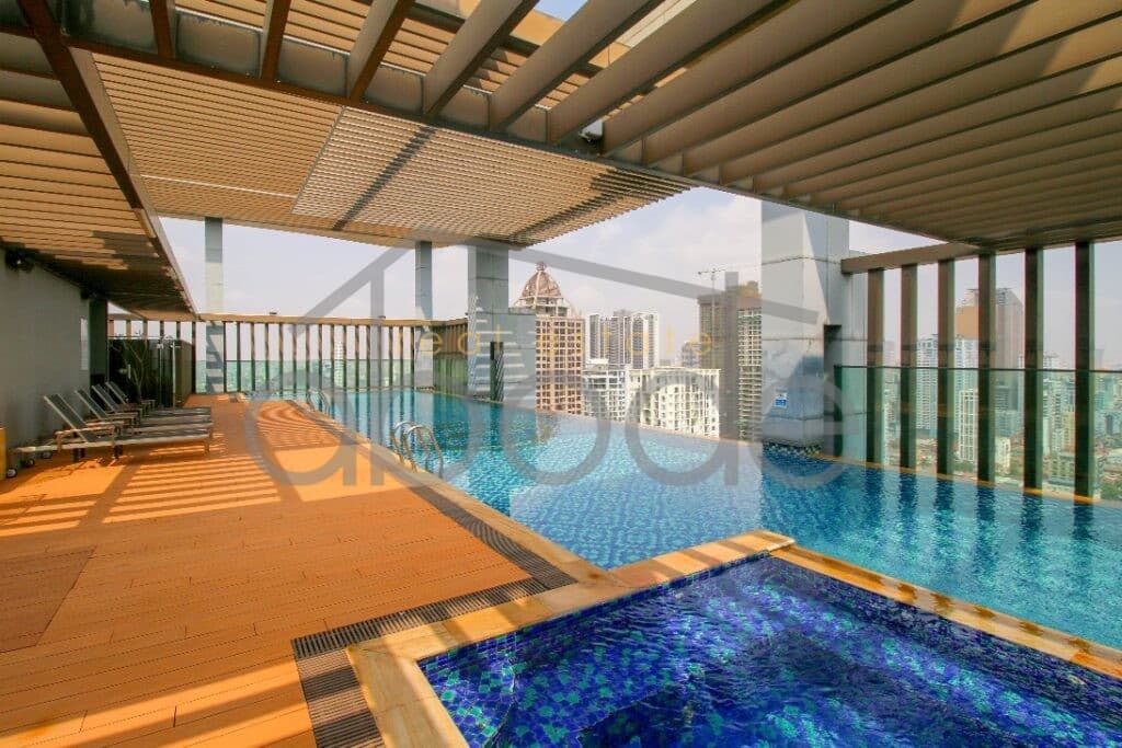 Luxury 1 bedroom condo for sale BKK 1