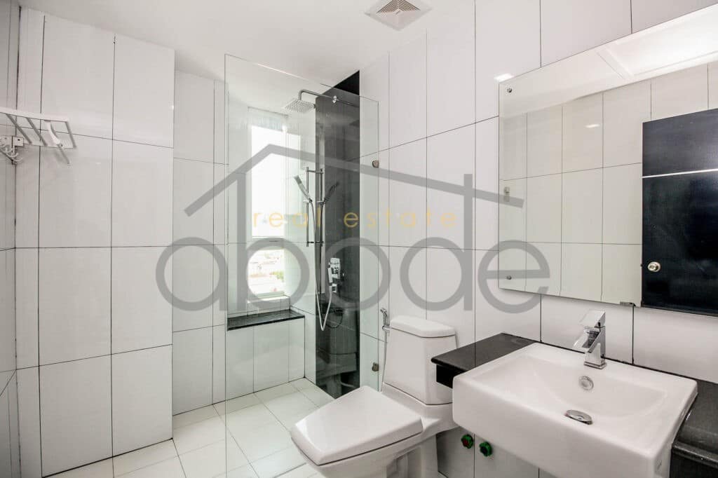 Luxury 2 bedroom serviced apartment for rent BKK 3 central Phnom Penh
