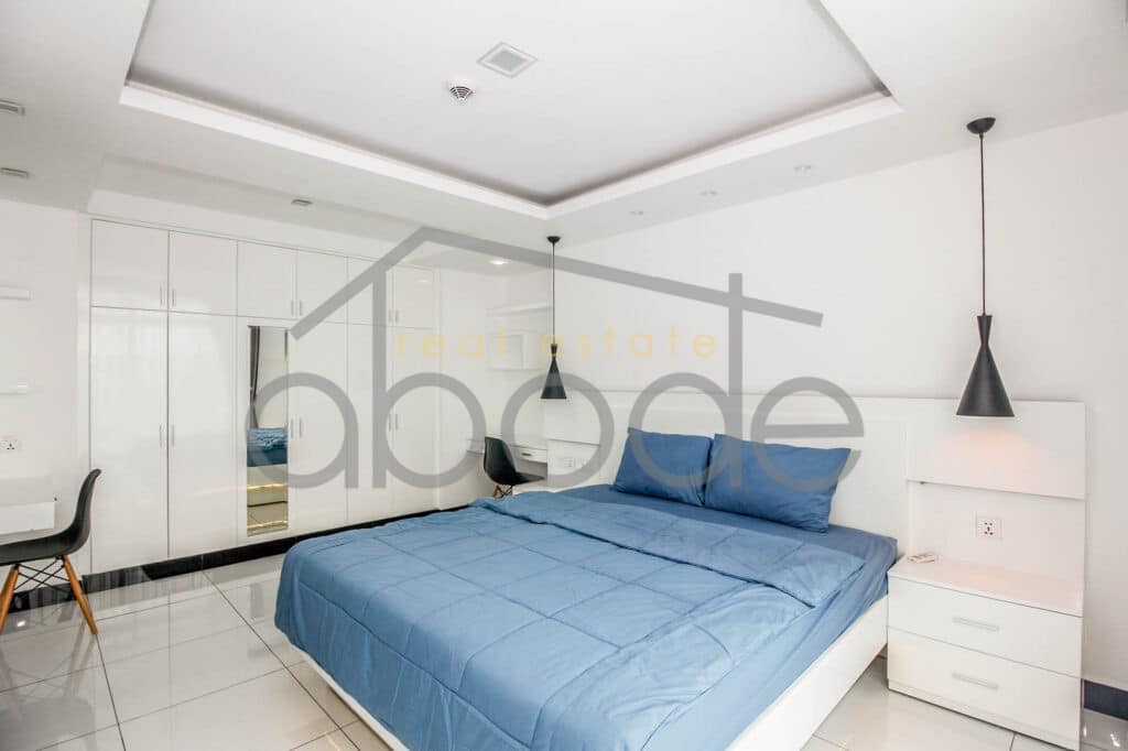 Luxury 2 bedroom serviced apartment for rent BKK 3 central Phnom Penh