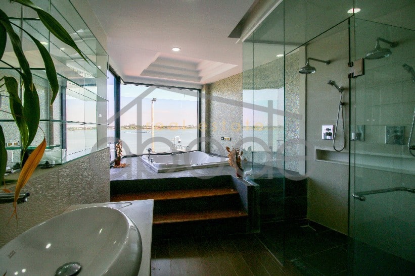 Modern 4 bedroom villa for rent Mekong River