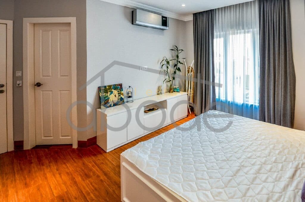 Stylish modern BKK condo for rent