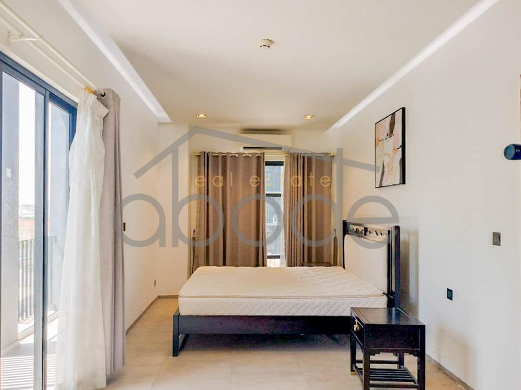 modern 3 bedroom apartment for rent Sen Sok