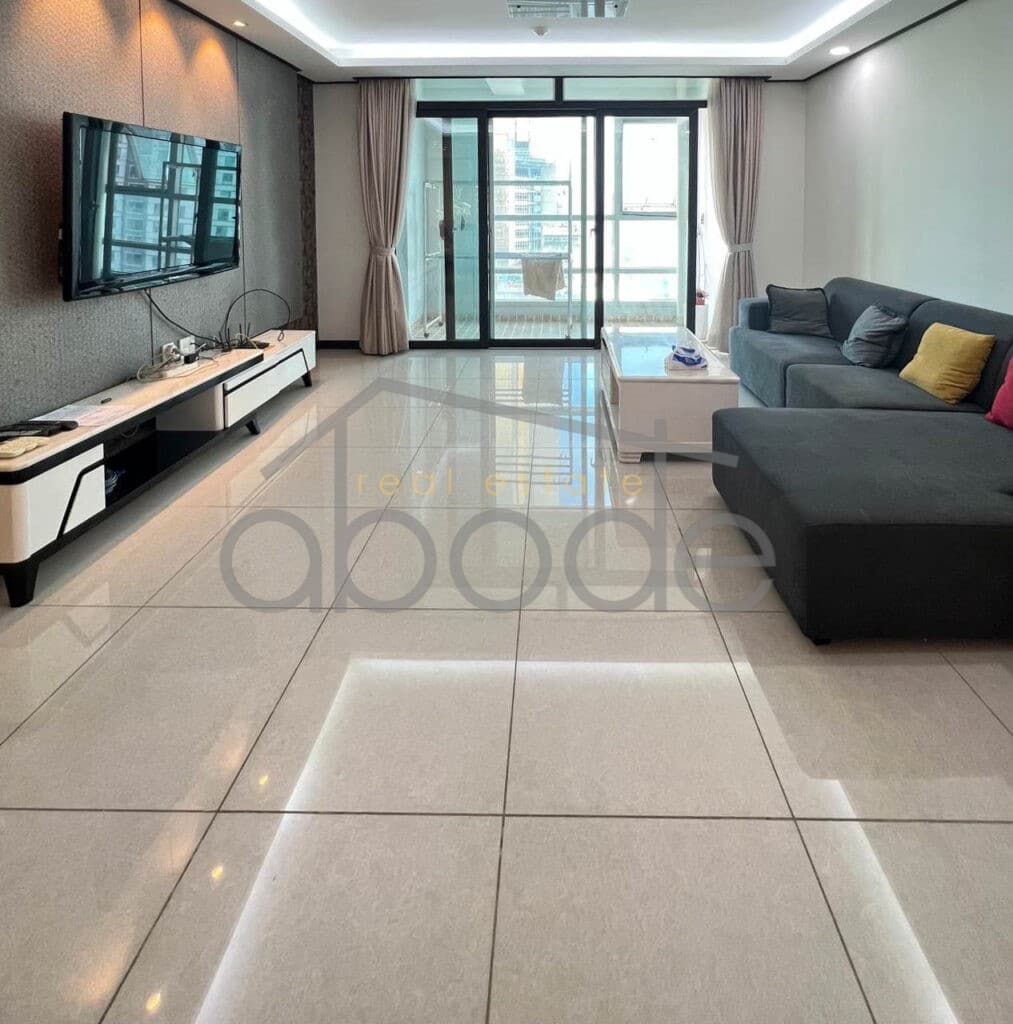 quality 3 bedroom condo for rent BKK 1