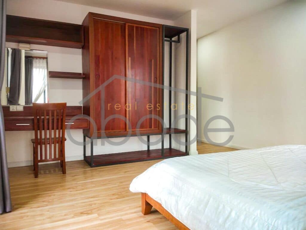 2 bedroom apartment for rent central Phnom Penh