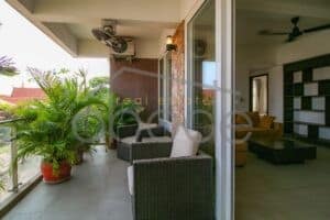 2-bedroom apartment swimming pool for rent phnom penh