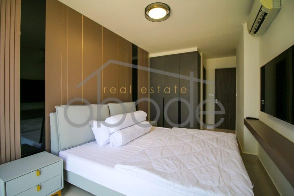 3 bedroom apartment for rent The Peak condo