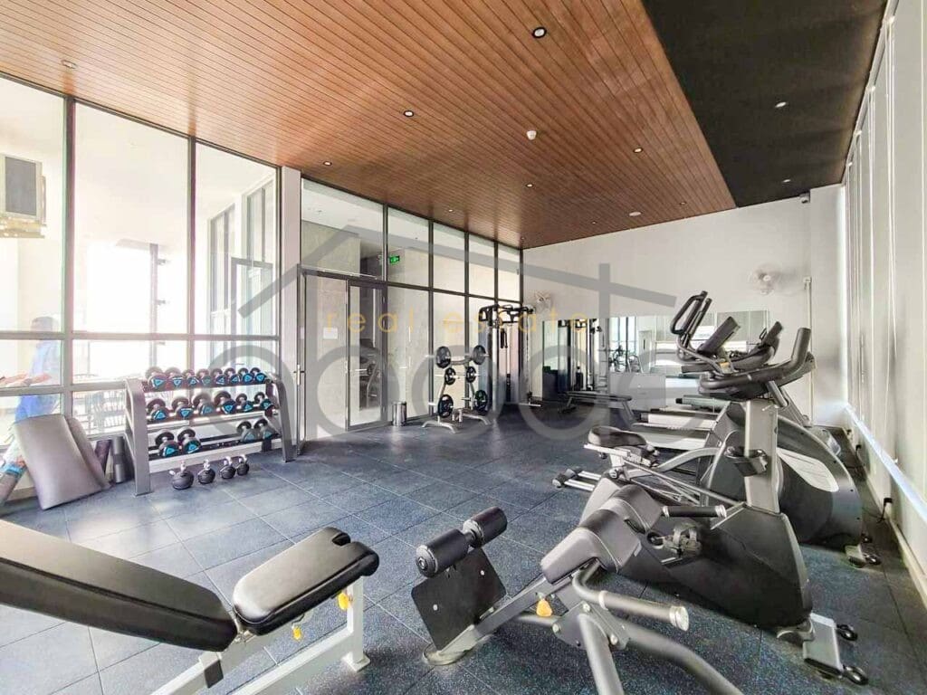 3 bedroom apartment for rent central phnom penh