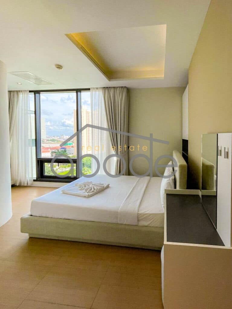 3 bedroom apartment for rent swimming pool tonle bassac