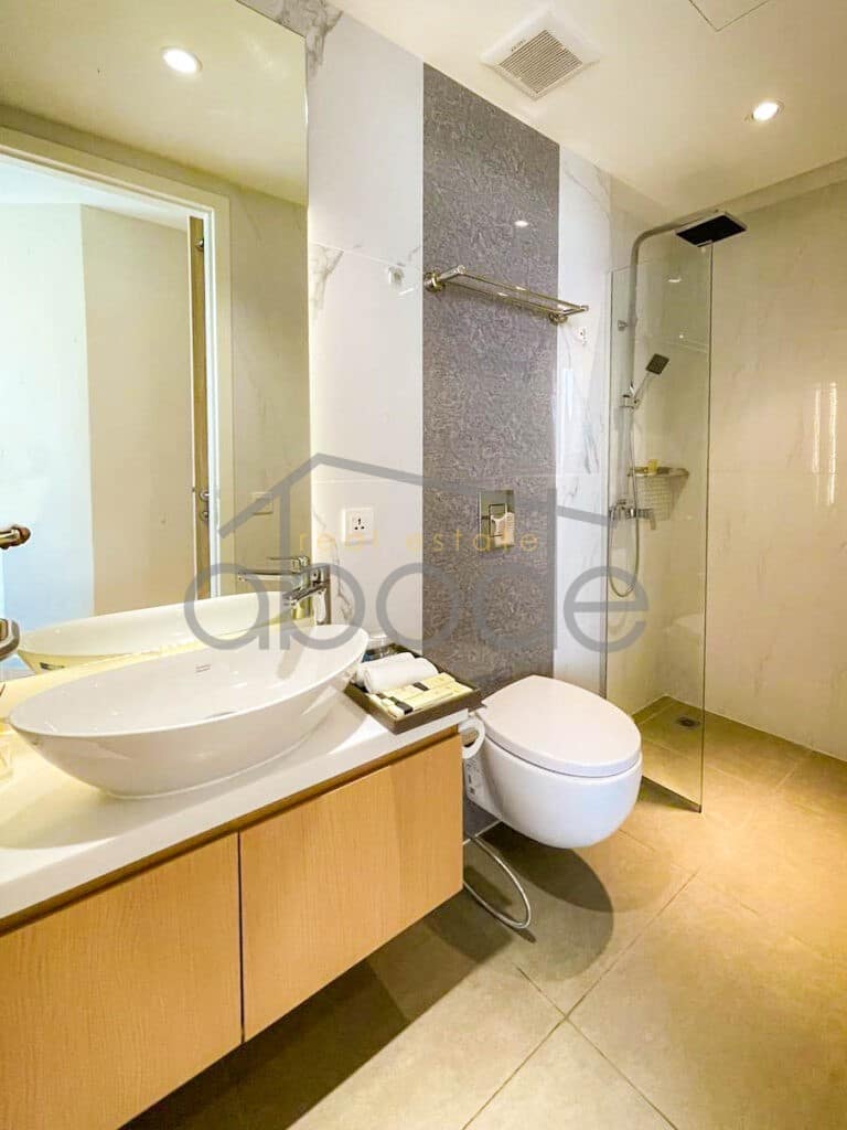 3 bedroom apartment for rent swimming pool tonle bassac