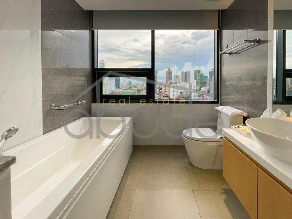 3 bedroom apartment for sale Bassac Lane