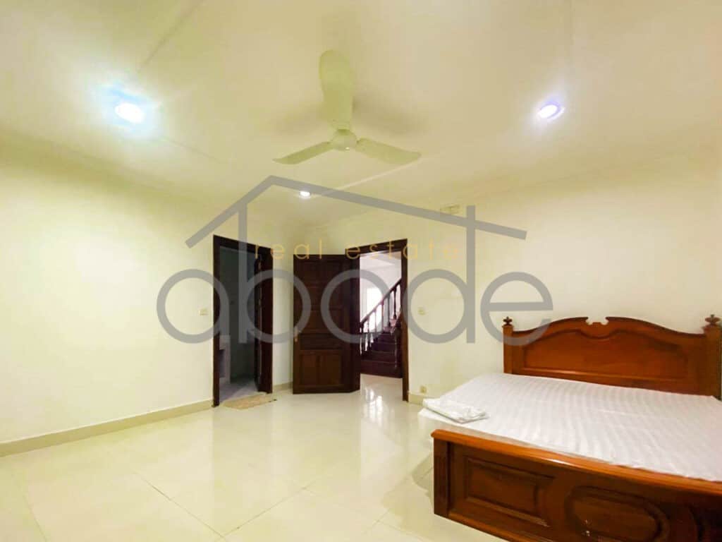 6 bedroom villa for rent Daun Penh