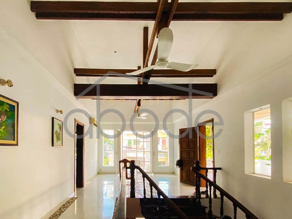 6 bedroom villa for rent Daun Penh